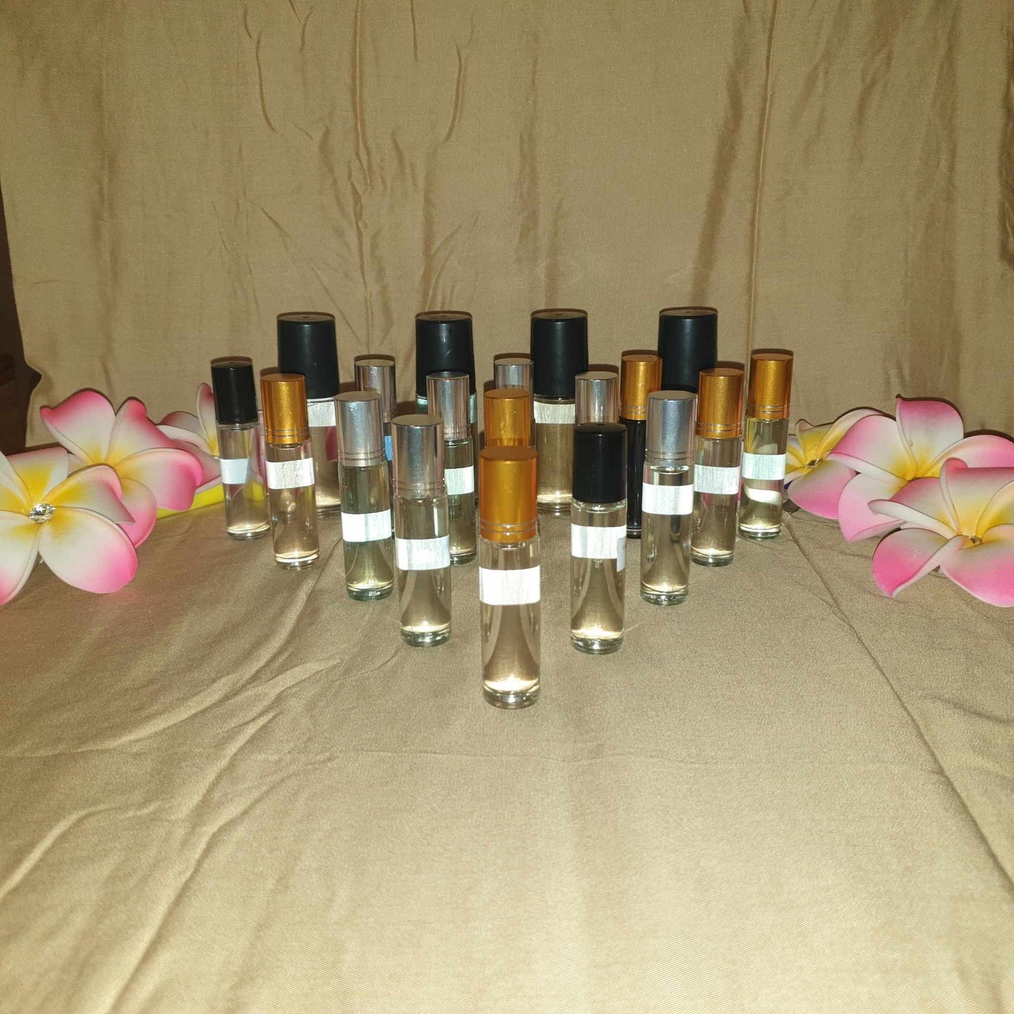 10ml oil perfume ( random scent will be sent ) WHOLESALE PRICE